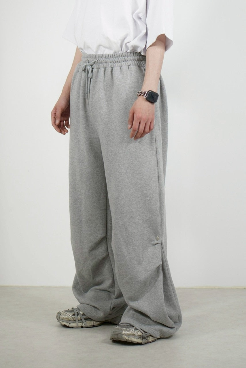 受注制【Chikashitsu +】side snap button sweat pants (2color)