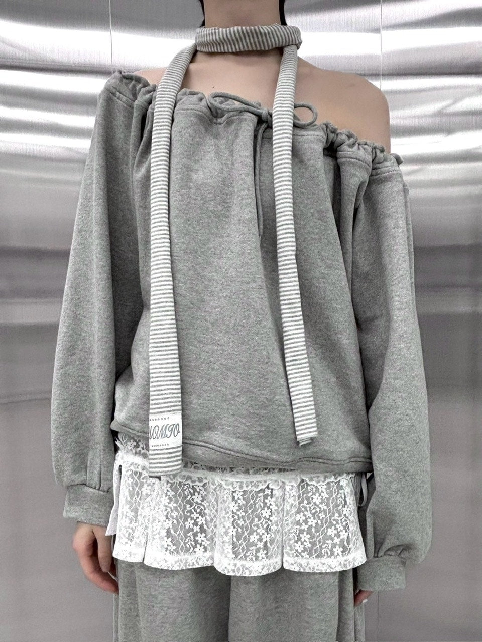 受注制【nmtc +】gather off shoulder sweat (2color)