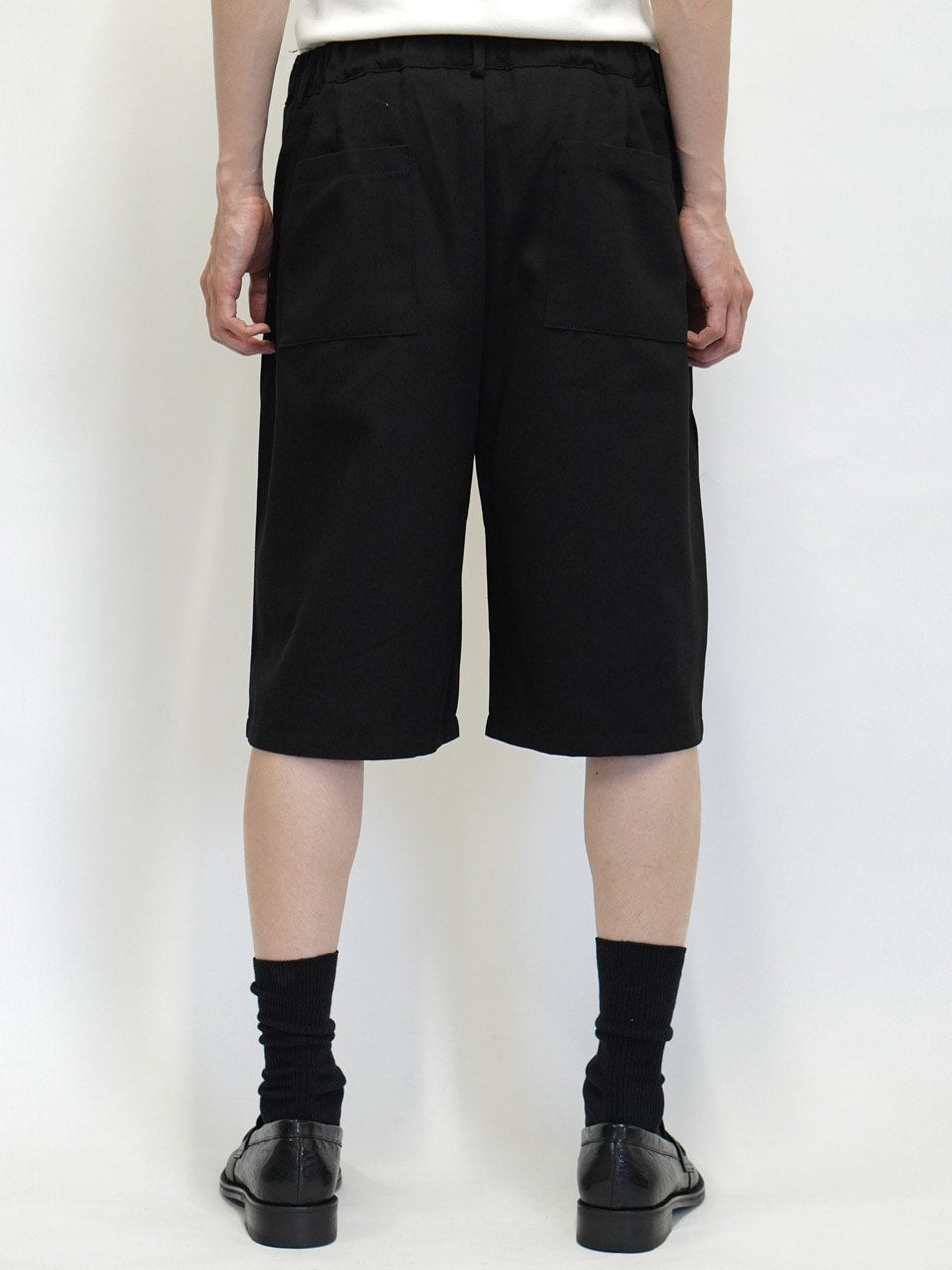 東京店WEB限定【Chikashitsu +】2tuck Bermuda pants (2color)