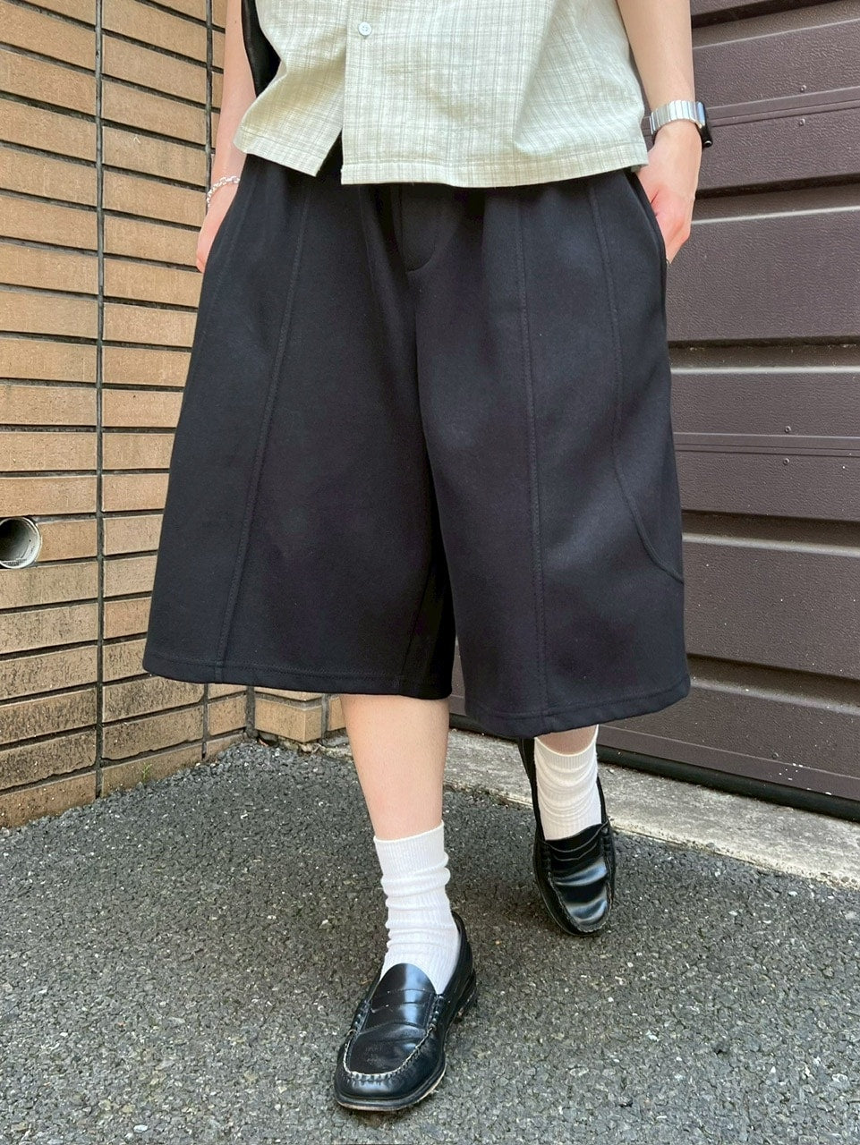 【Chikashitsu +】stitch bermuda sweat pants (2color) / 【チカシツプラス】スティッチバミューダハーフスウェットパンツ