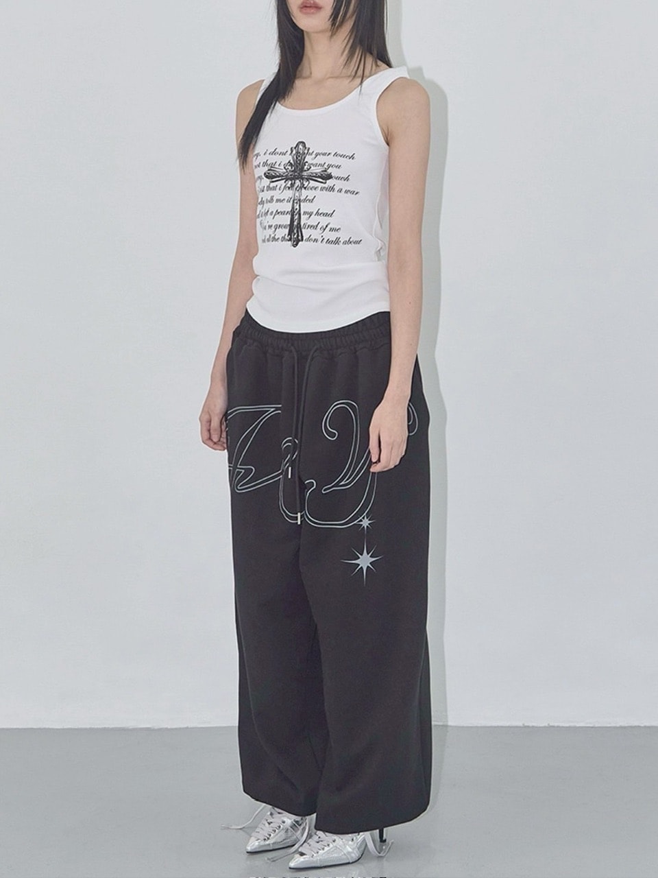 【FANCY CLUB】FRONT CROSS SLEEVELESS