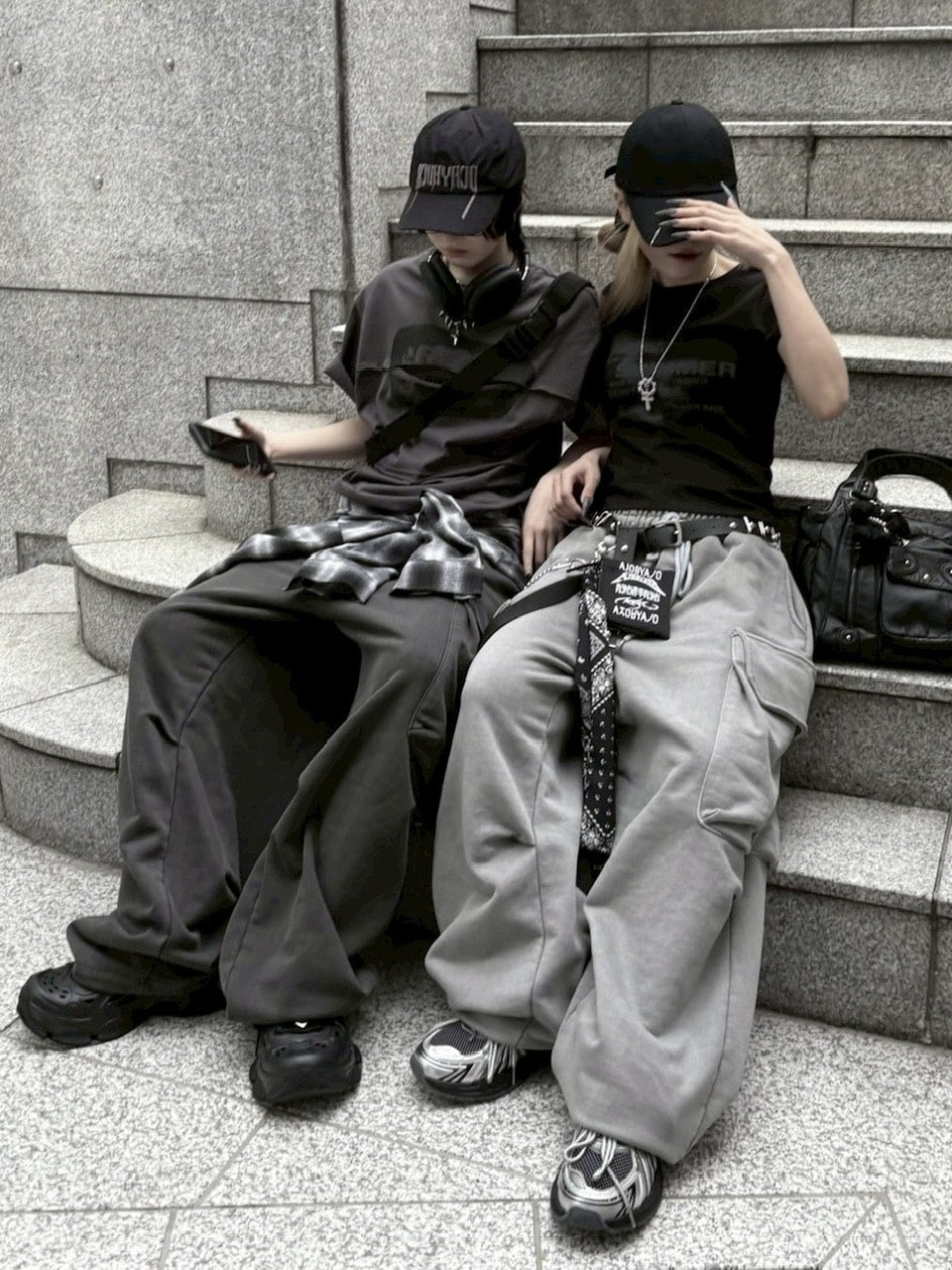 【nmtc +】oversized pigment sweat cargo pants (2color)