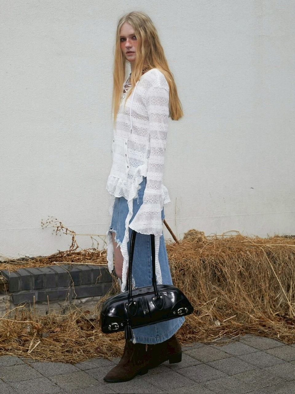 【NOT KNOWING】Lace V Neck Ruffle Hoodie