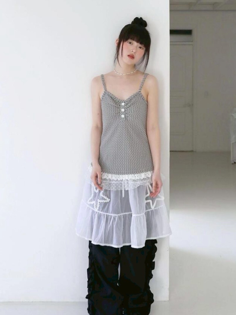 【Uglyshadow】CHECKERED LACE SLEEVELESS