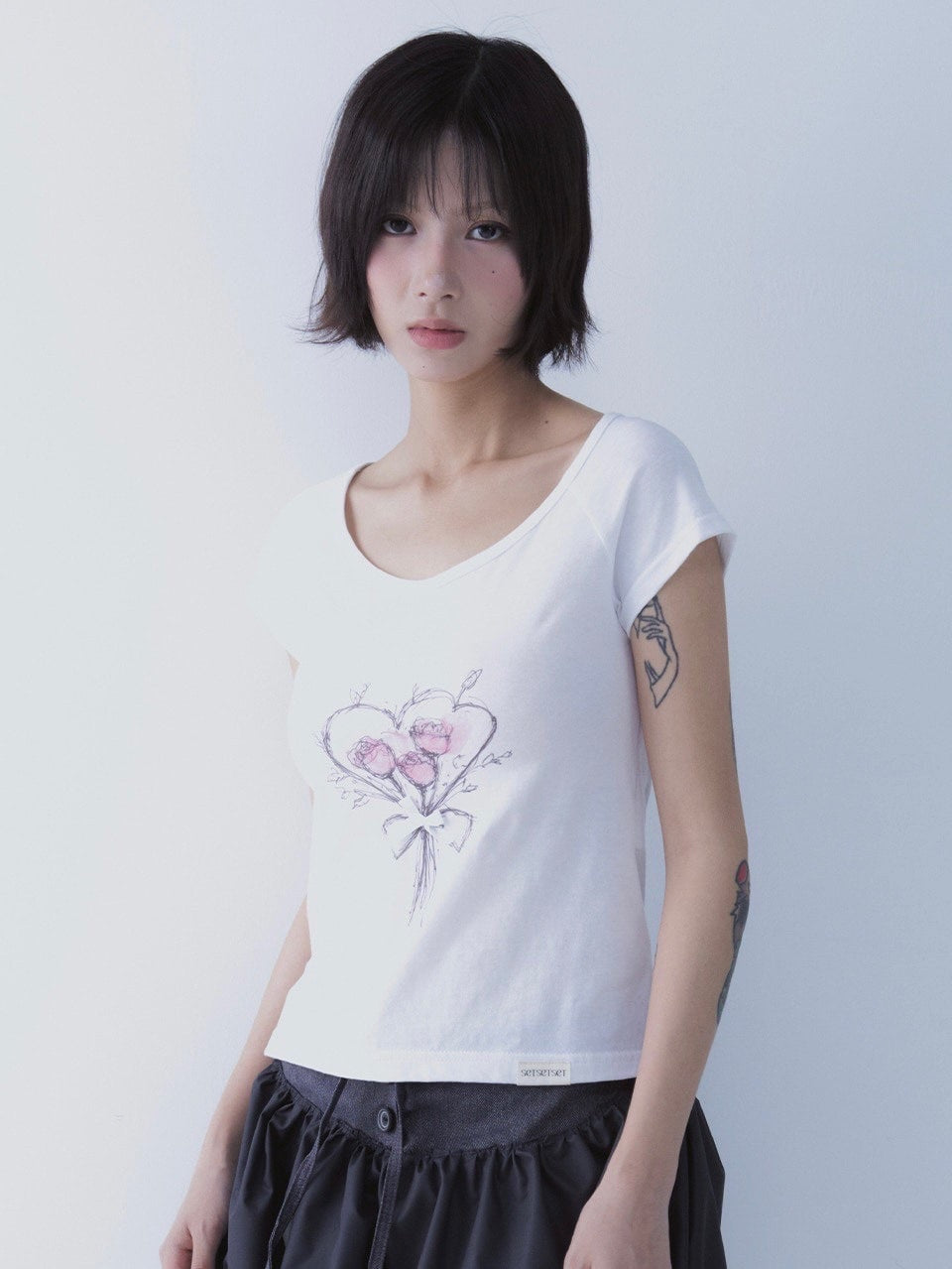 【SETSETSET】ROSE HEART T SHIRTS