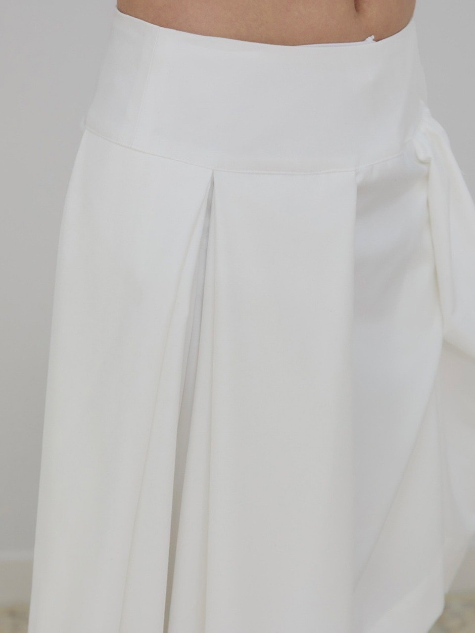 【FLAREUP】Asymmetrical Draped Midi Skirt