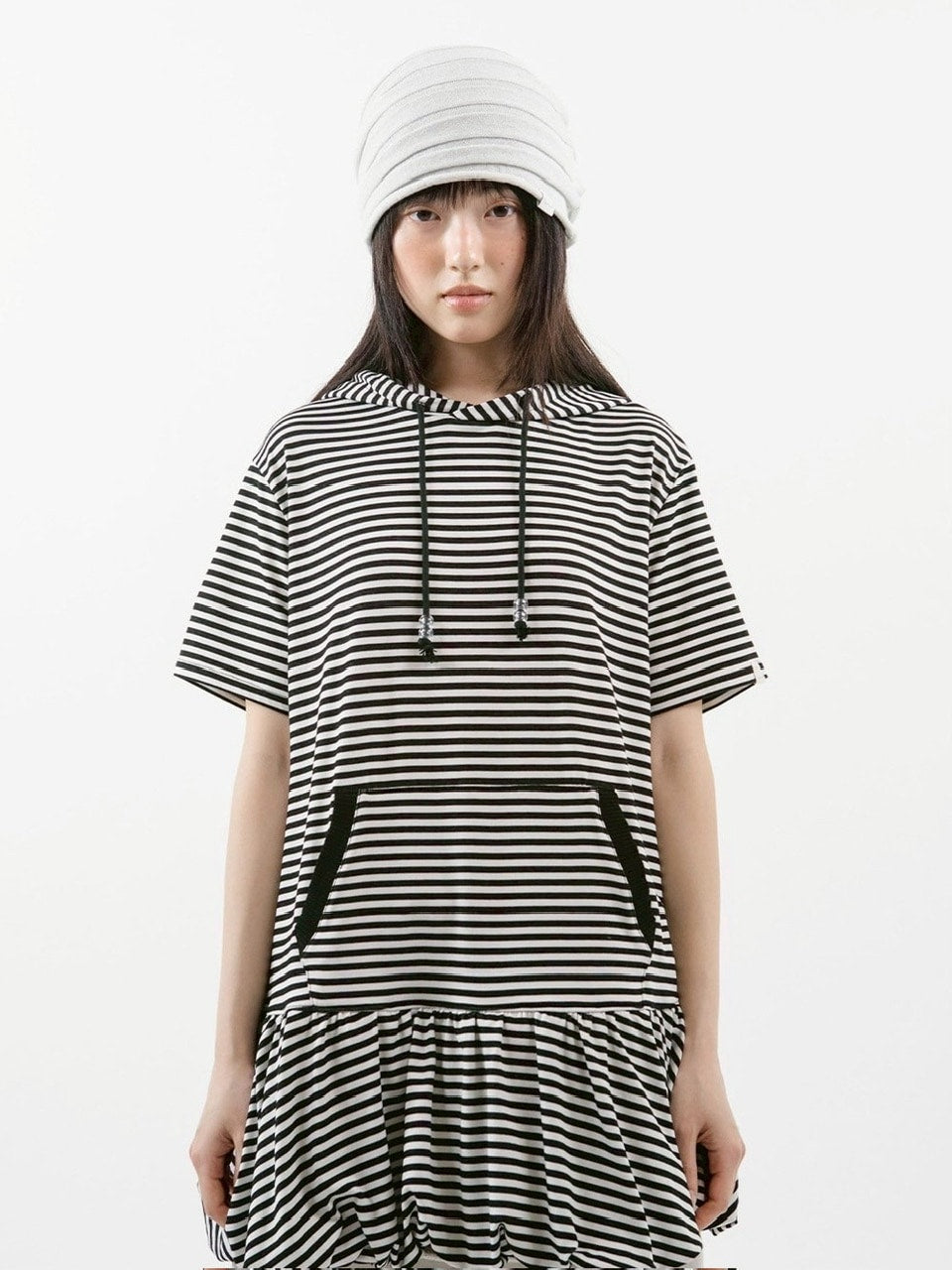 【TUOMIO】STRIPE BALLOON HOOD DRESS / 【トゥオミオ】ストライプバルーンフードワンピース