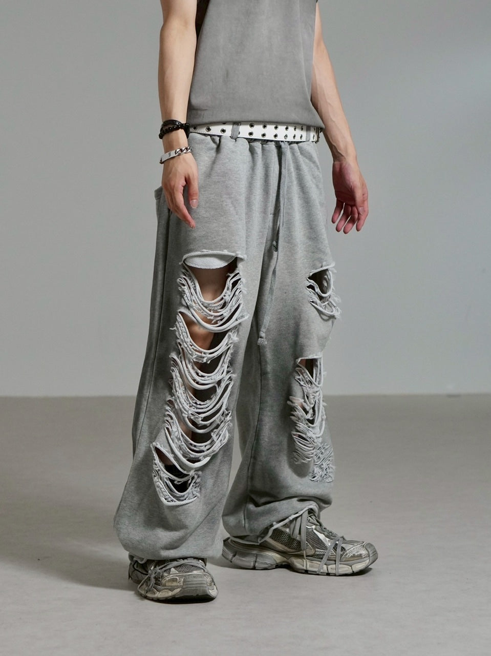 受注制【Chikashitsu +】oiled wash damage sweat pants / 【チカシツプラス】オイルドウォッシュダメージスウェットパンツ (2color)