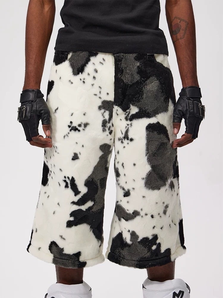 【Fourth3ex】Summer Eco-Faux Fur Cow Print Shorts / 【フォースセックス】エコファーカウプリントハーフパンツ