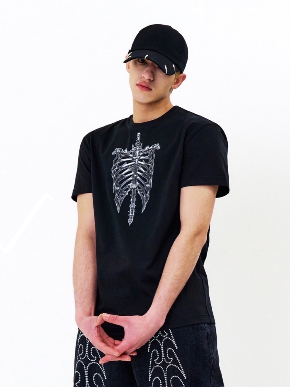 【E RIN AI E】SKELETON SHORT SLEEVE TEE