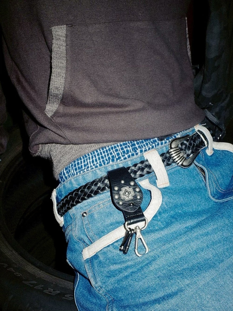 【AAKAM】Cross Studded Leather Keyring