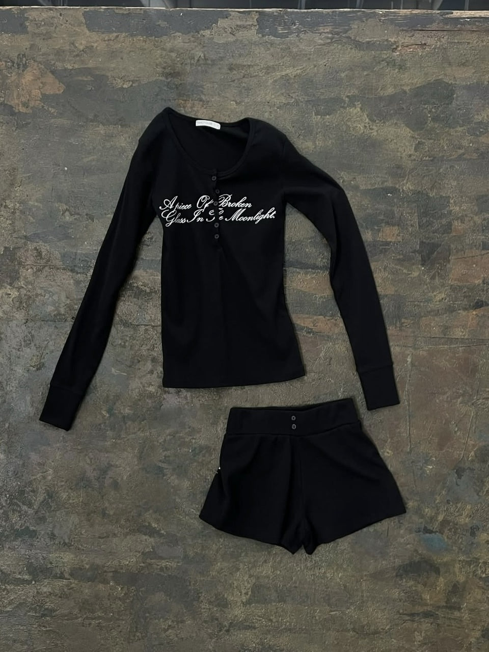 【FANCY CLUB】BACK LETTERING MICRO SHORT PANTS / 【ファンシークラブ】バックレタリングマイクロショートパンツ