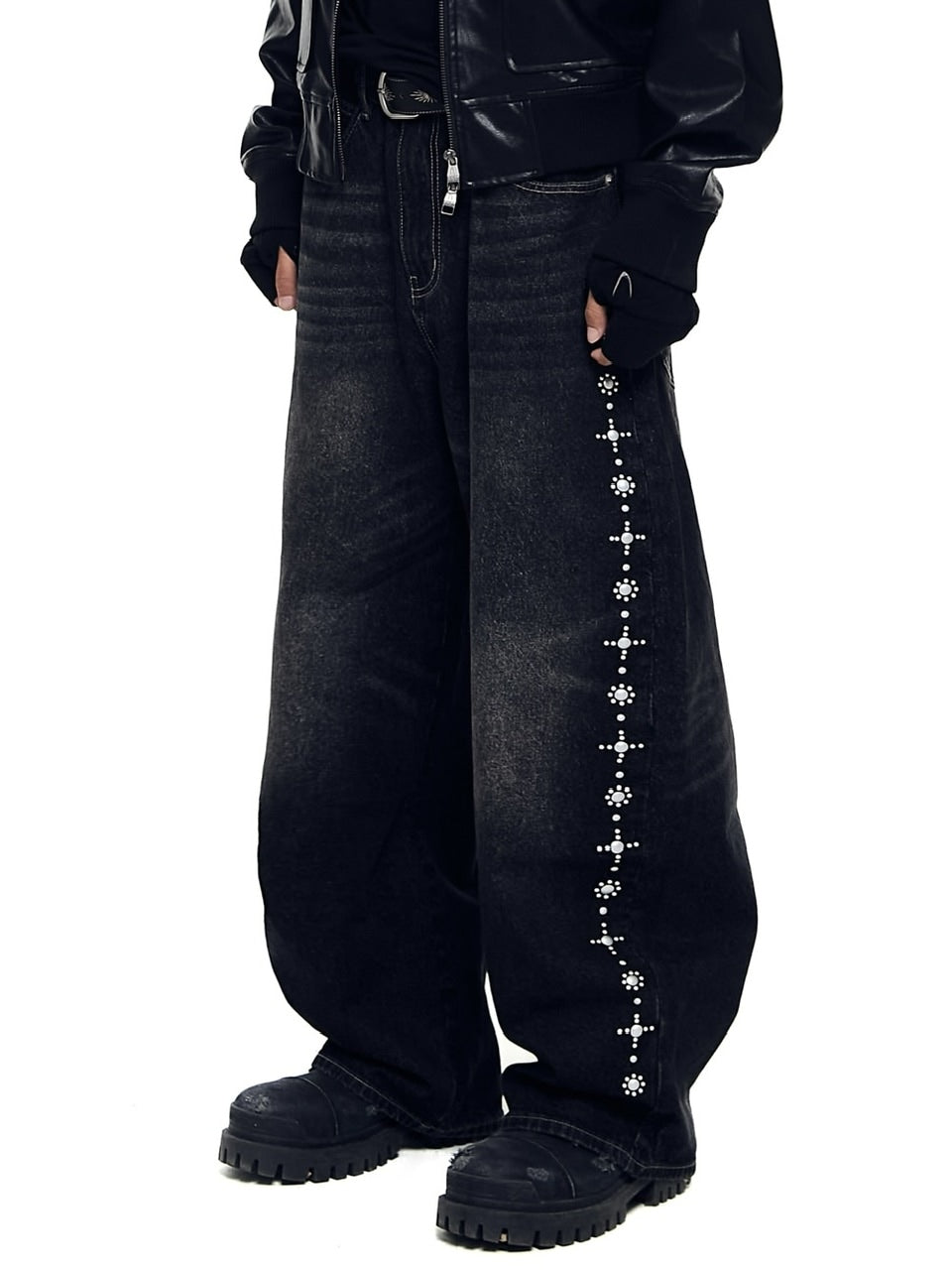 【AAKAM】Side Rhinestone Denim Pants