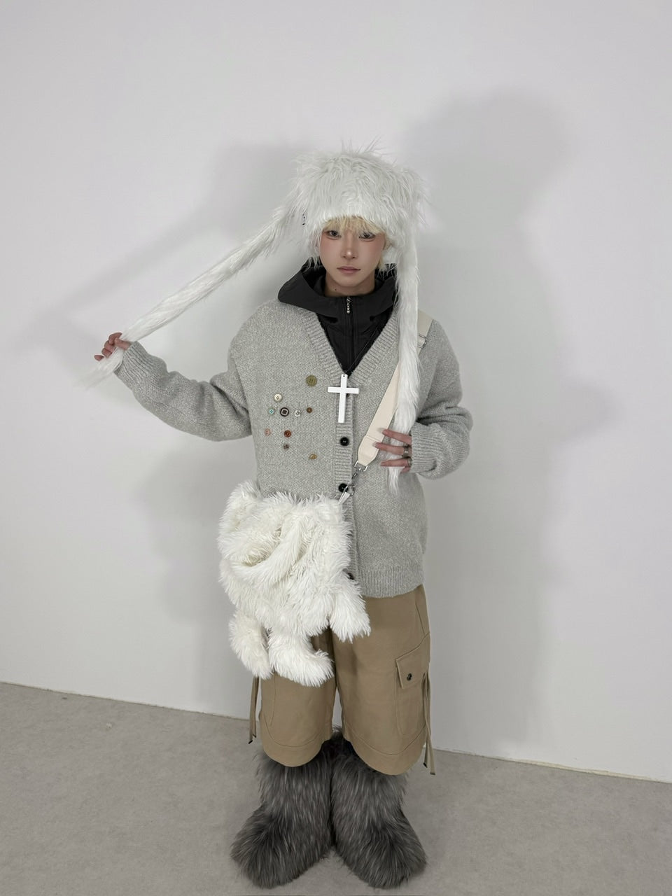 国際配送【Nerd out XU】arm and legs fur bag / 【ナードアウトエックスユー】アームアンドレッグファーバッグ