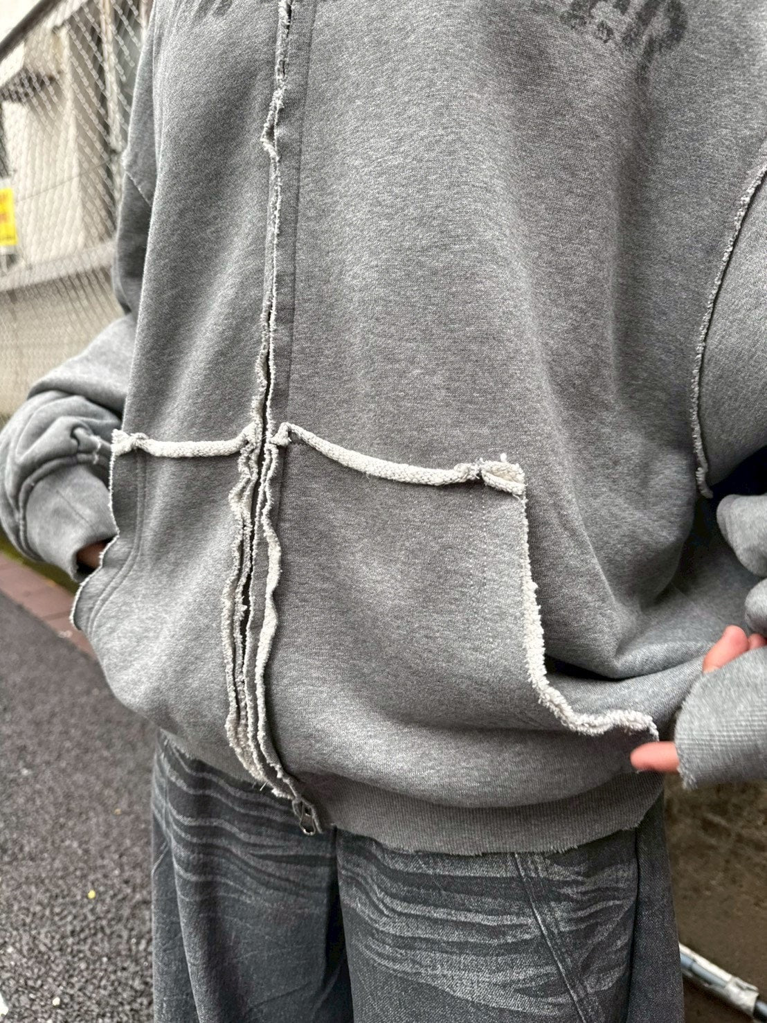 【Never mind the XU】damage oversized zip up hoodie / 【ネバーマインドザエックスユー】ダメージオーバーサイズジップアップパーカー