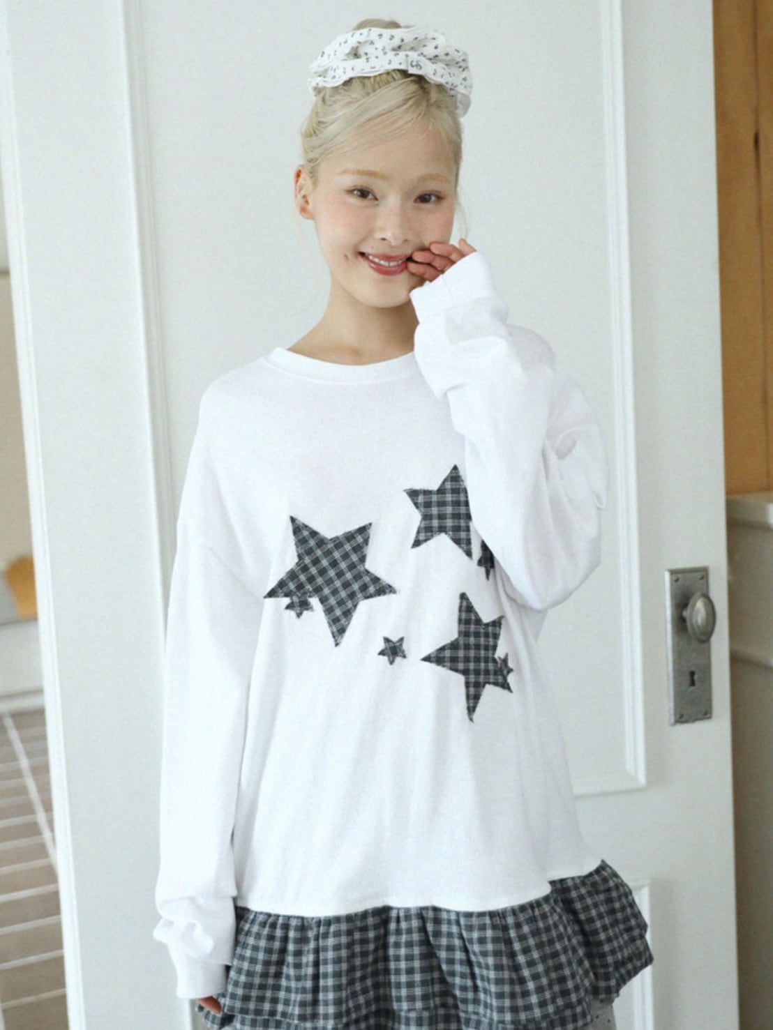 12/21 20:00 再販【Uglyshadow】STAR FRILL LONGSLEEVED T-SHIRT