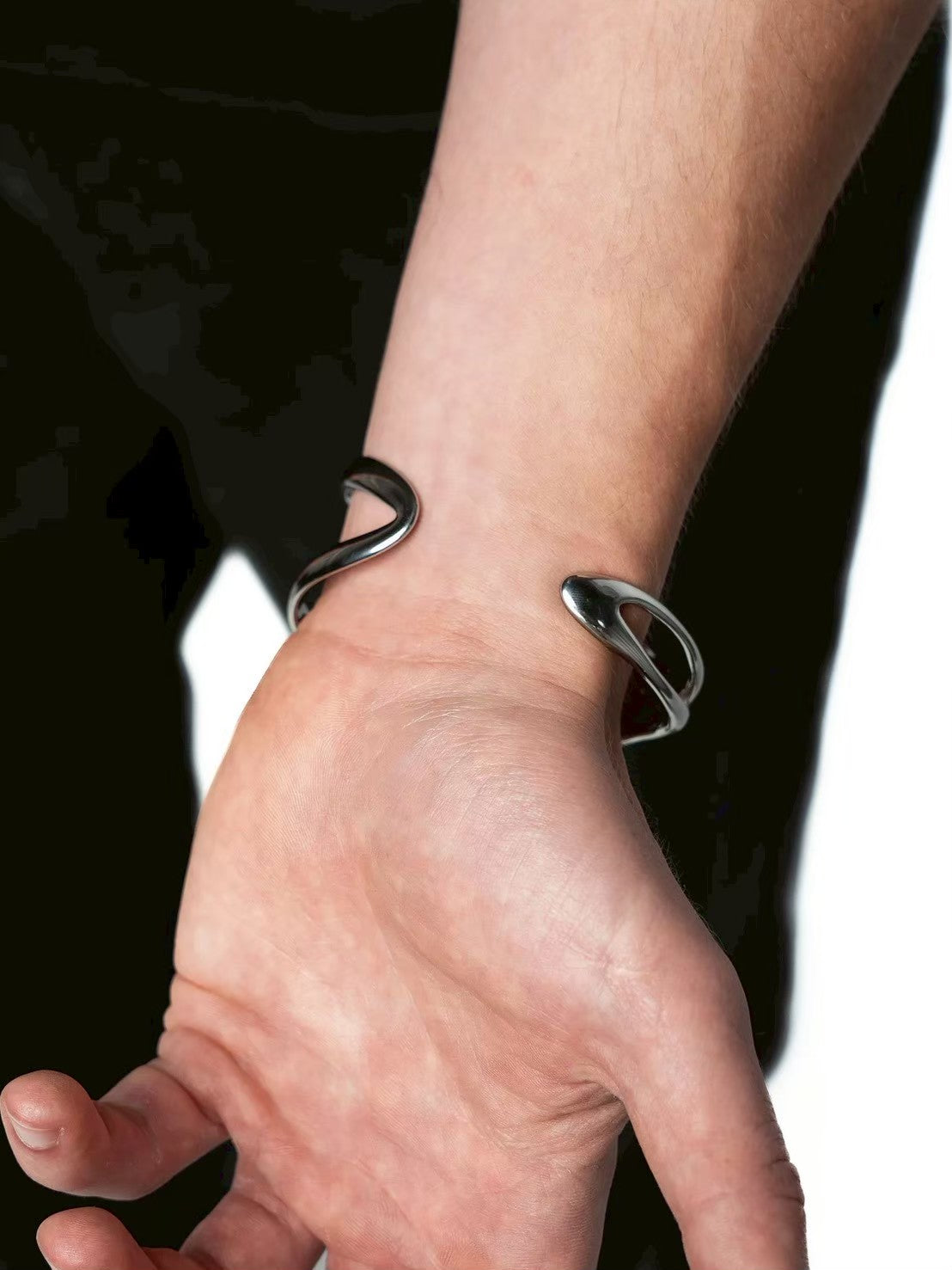 【BLIND MIND STUDIOS】Seraph Wrist Cuff / 【ブラインド マインド スタジオズ】シルバーブレスレット