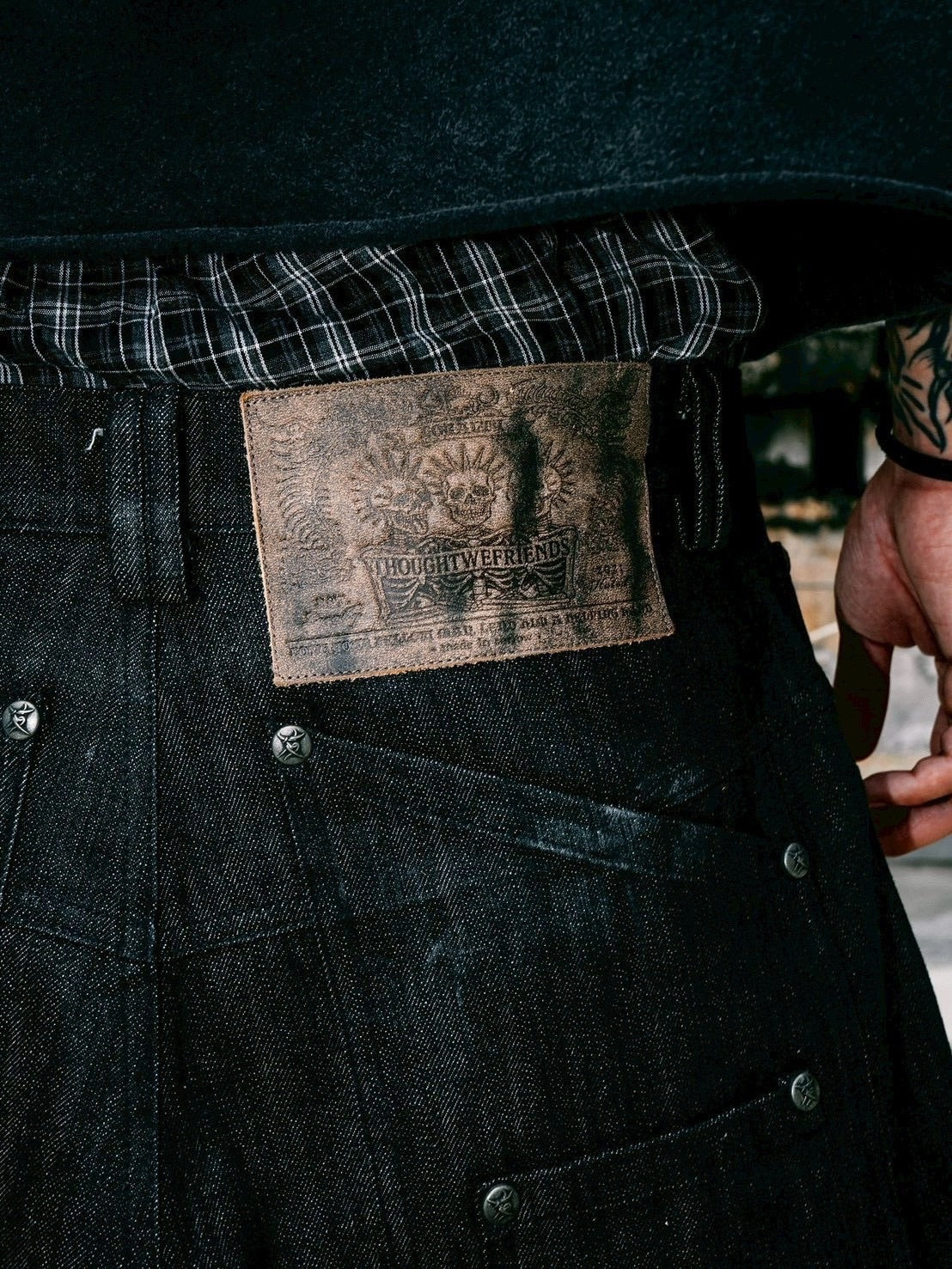 Thought We Friends】Devlin Distressed Baggy Denims with Studs