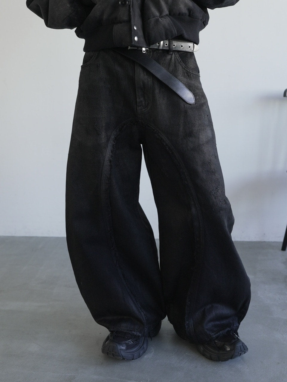 【CHIKASHITSU PLUS HIGH】Washed coating denim pants