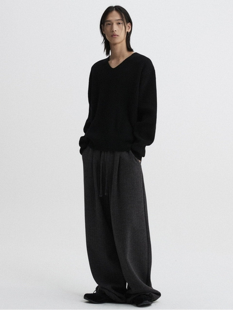 【DNSR】Legacy Wool V-Neck Knit