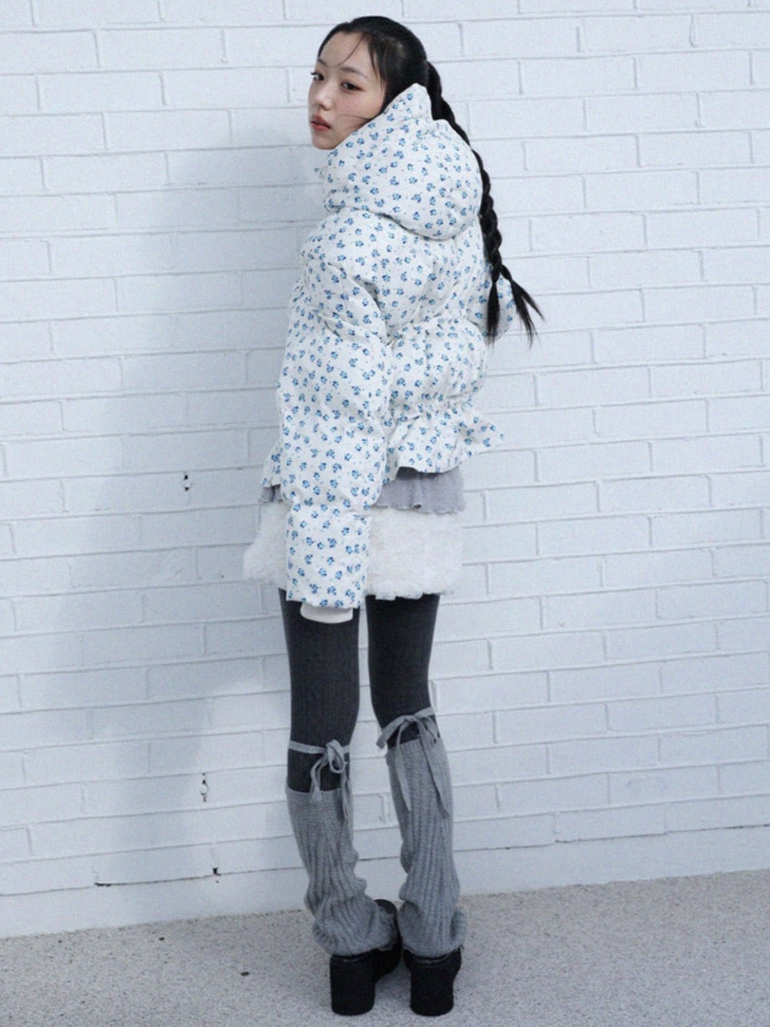 12/21 20:00 発売【Uglyshadow】FLOWER RIBBON PADDING JUMPER
