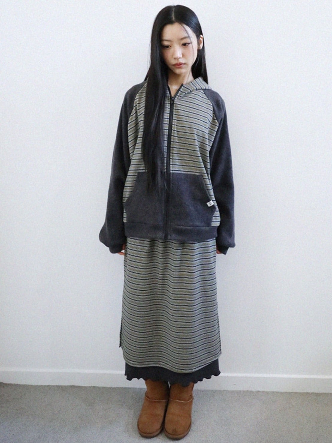 12/21 20:00 発売【Uglyshadow】RABBIT EAR HOOD STRIPE ZIP-UP