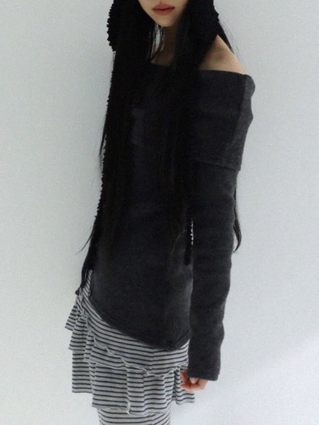 12/21 20:00 発売【Uglyshadow】BURTON KNIT OFF-SHOULDER