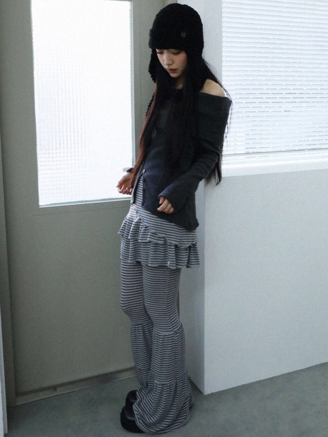 12/21 20:00 発売【Uglyshadow】CANCAN STRIPE SKIRT PANTS