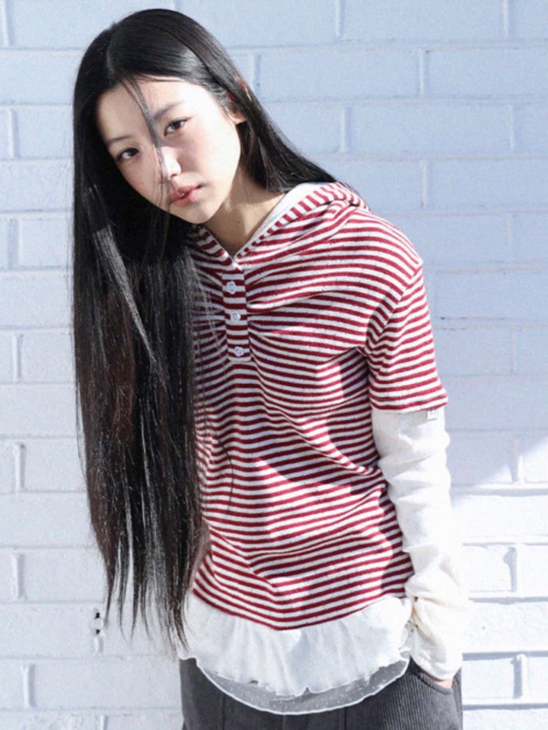 12/21 20:00 発売【Uglyshadow】STRIPE SHIRRING LAYERED HOODIE