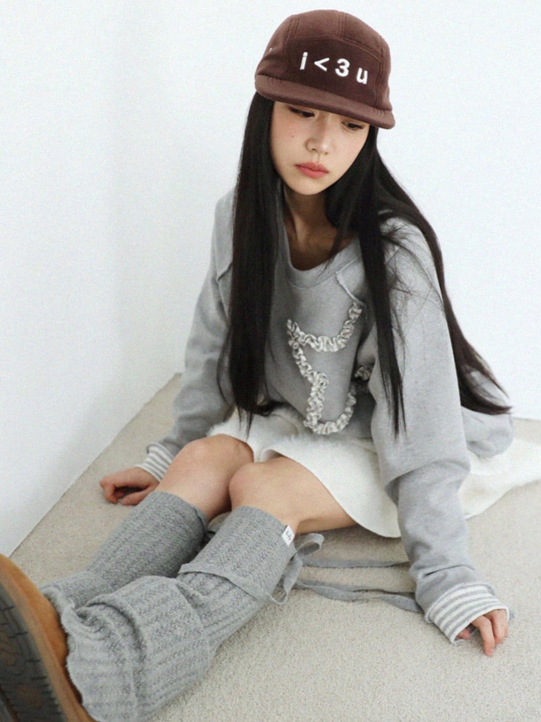 12/21 20:00 発売【Uglyshadow】STAR LAYERED SWEATSHIRT