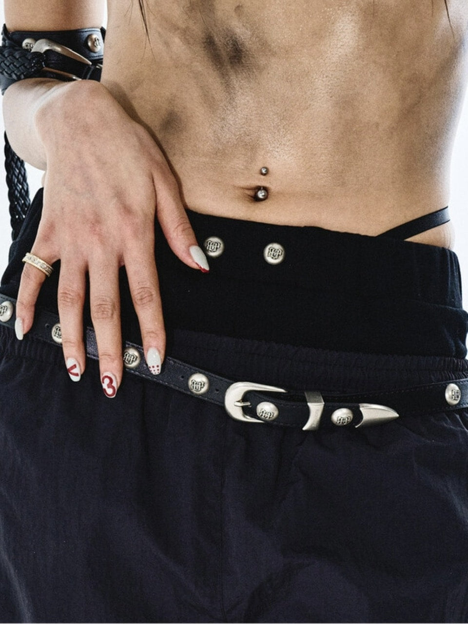 【BLACK PURPLE】Shadow Loop Short Pants