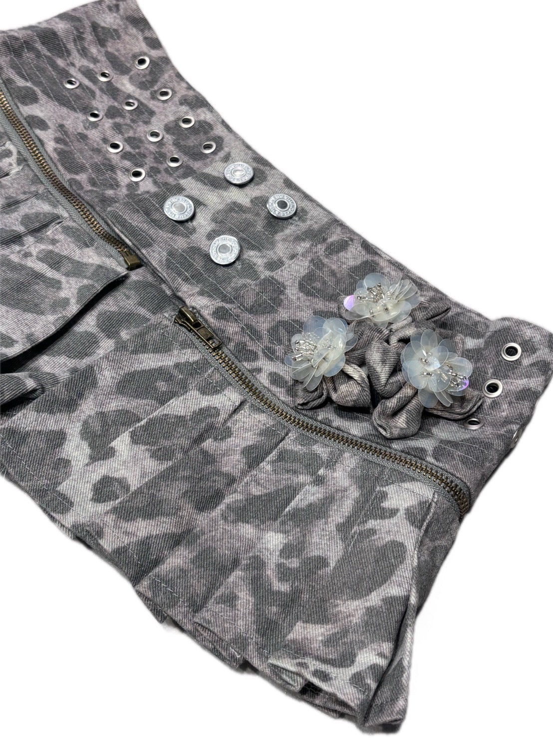 7/11 20:00発売　国際配送【BABY09】leopard pleated belt shorts