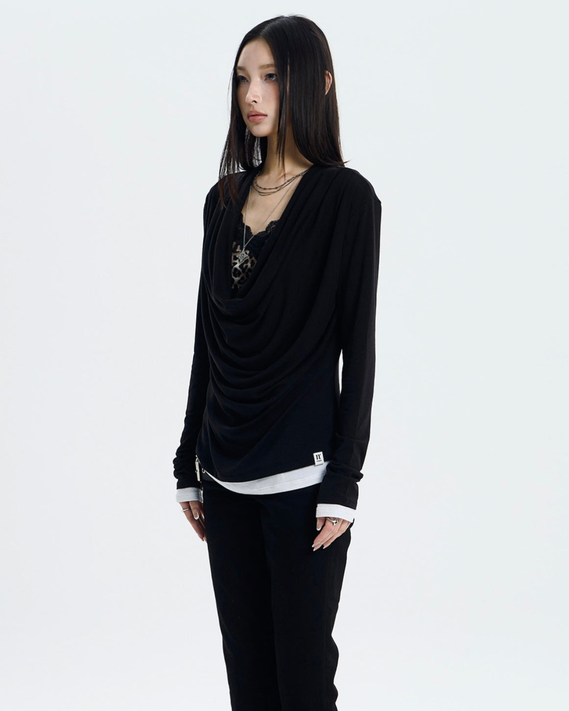 【NOT KNOWING】Deep Cowl Layered Top
