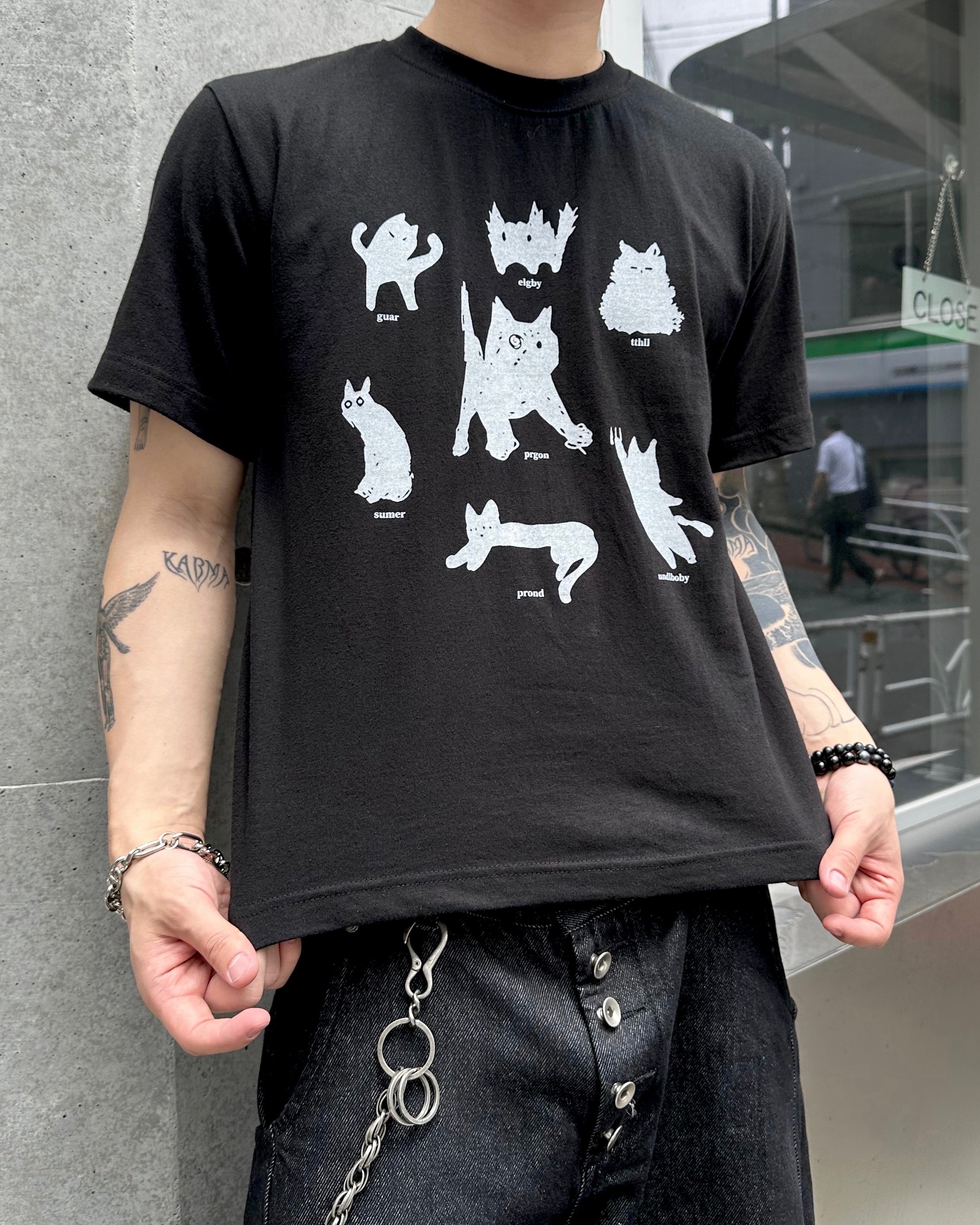 大阪店WEB限定受注制【Chikashitsu +】cat mood graphic t-shirt (2color)