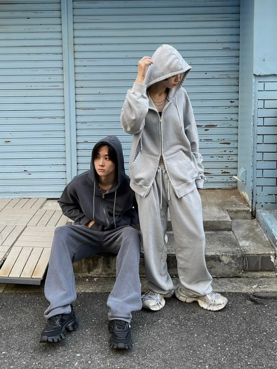 受注制【Chikashitsu +】unisex semi cropped pigment wash hoodie (4color)