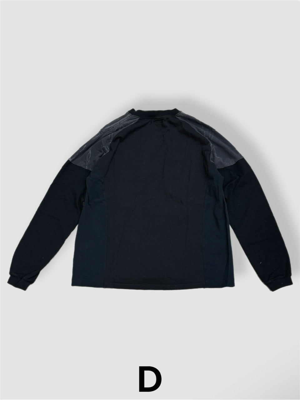 【Re +】cutting switch long sleeve (black)