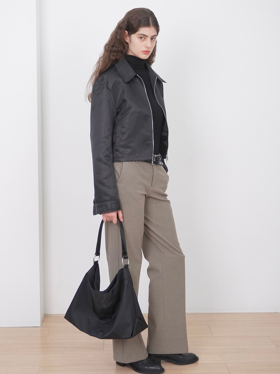 【HAH ARCHIVE】Contour Shoulder Bag (ナイロン)