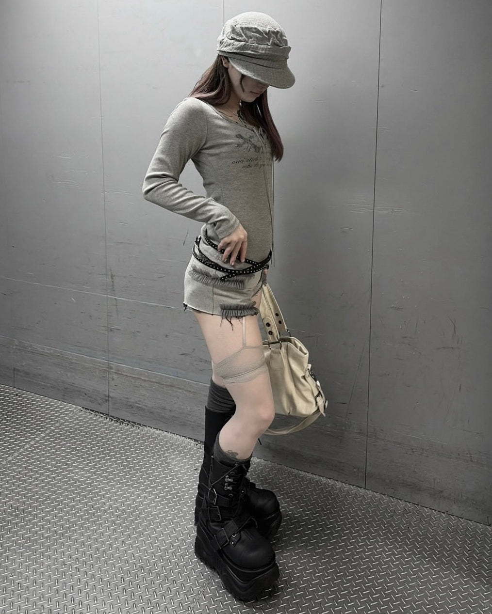受注制【nmtc+】Lace Up Lettering Top (2color)