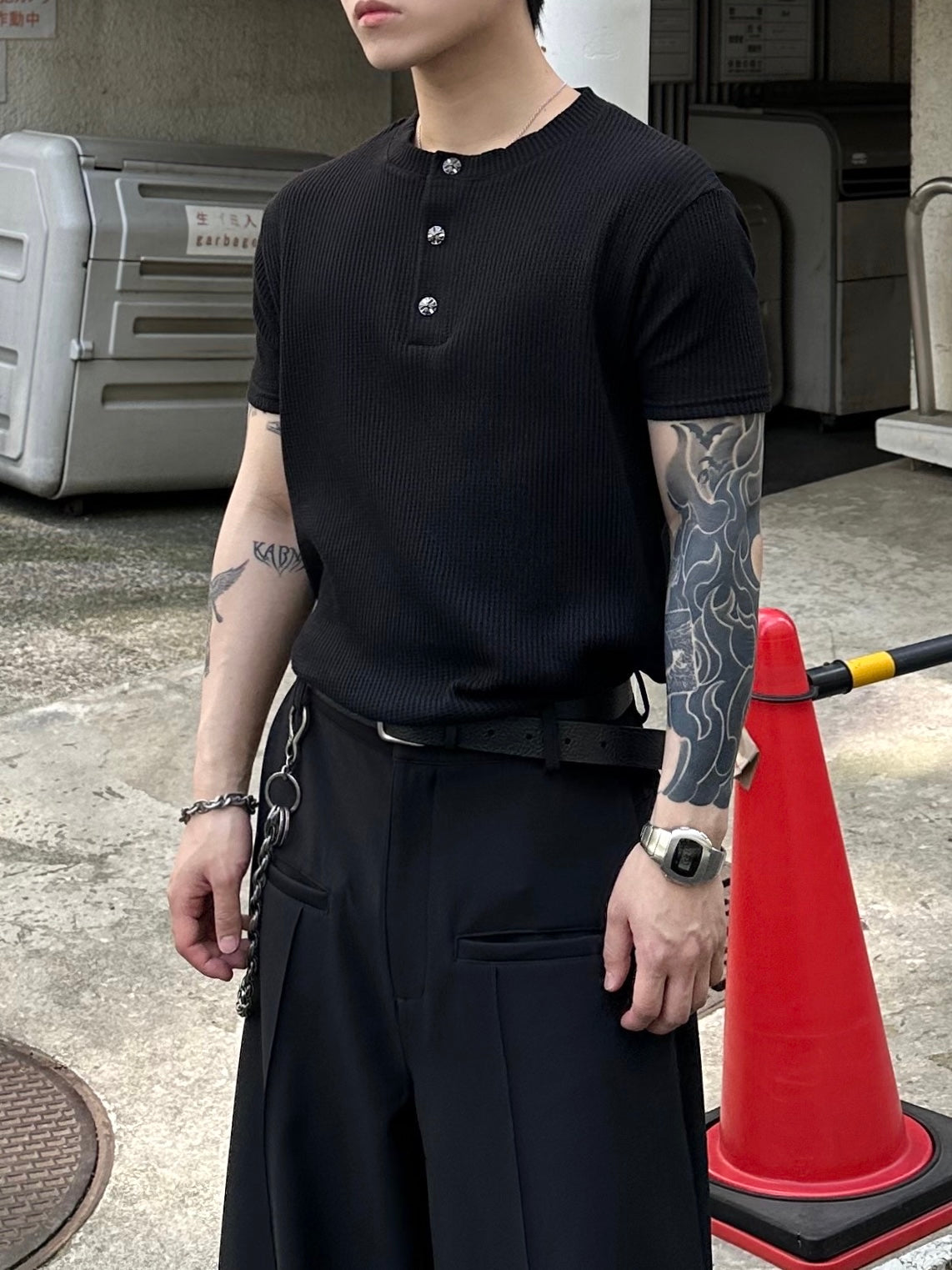 大阪店WEB限定受注制【Chikashitsu + 】button point henley neck t-shirt (3color)