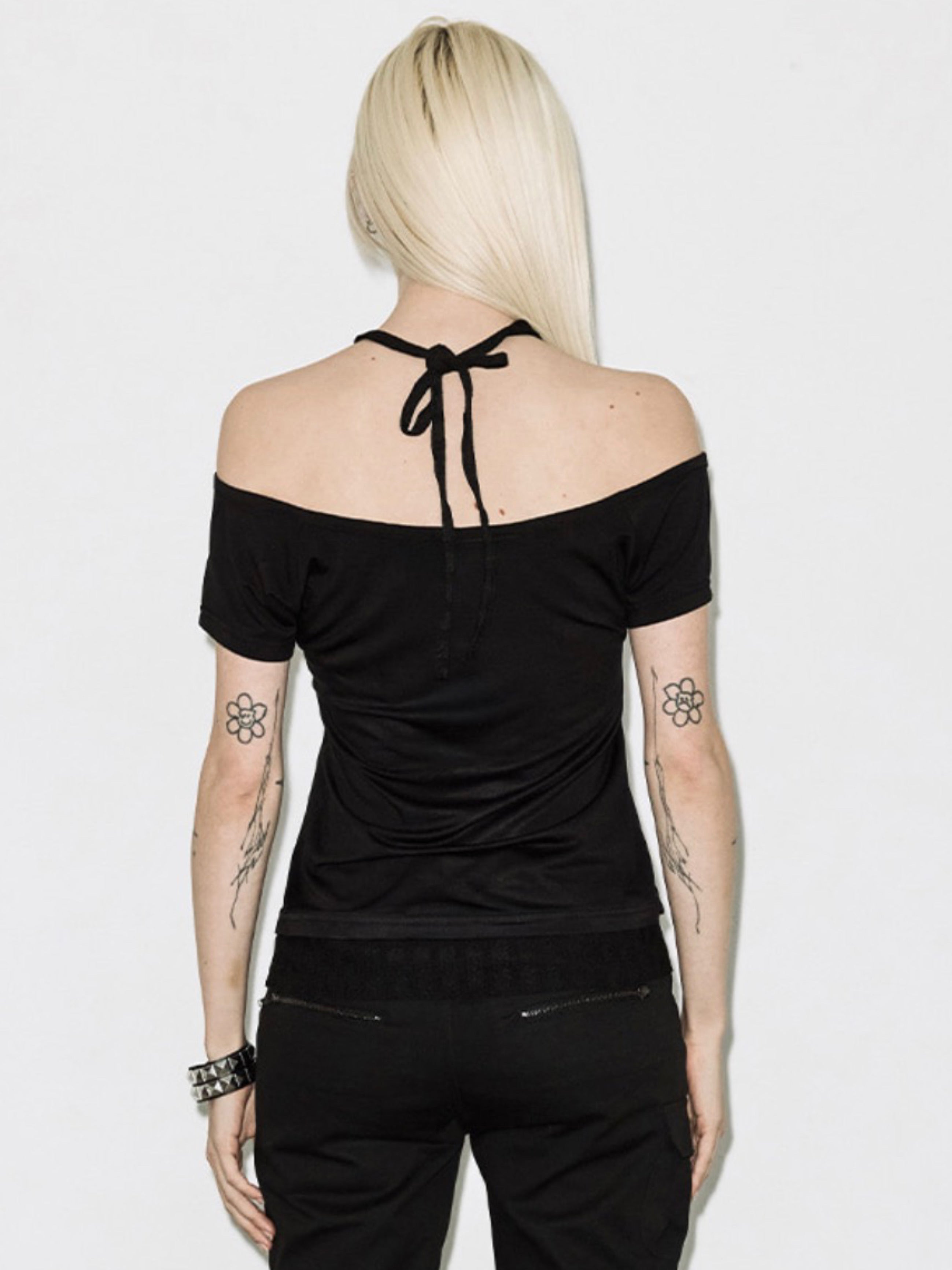 【FANCY CLUB】ROSY HALTER OFF-SHOULDER TOP