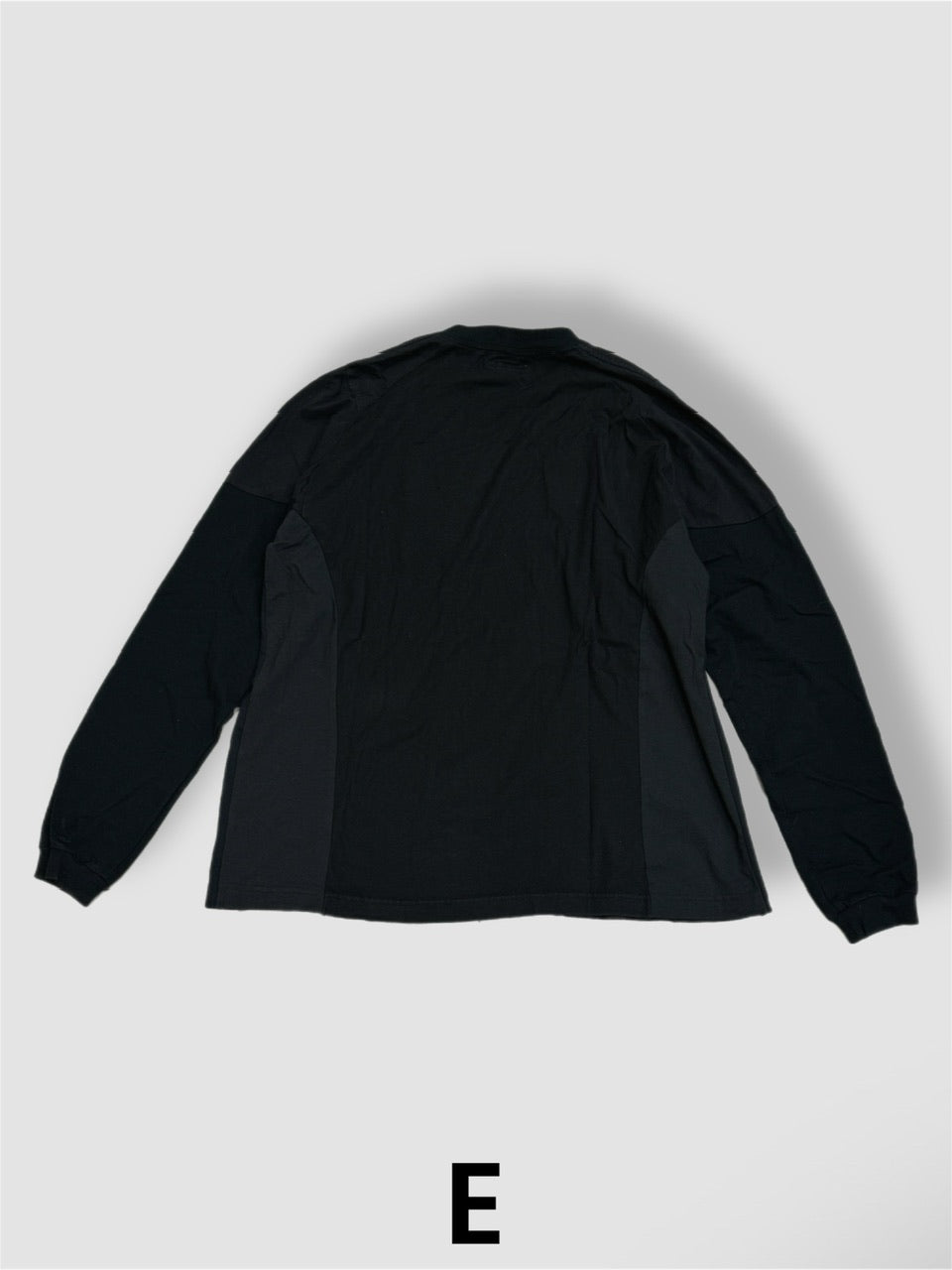 【Re +】cutting switch long sleeve (black)
