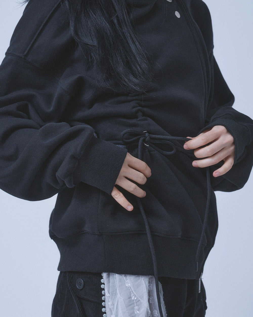 【TUOMIO】SHIRRING WAFFLE HOOD ZIP-UP