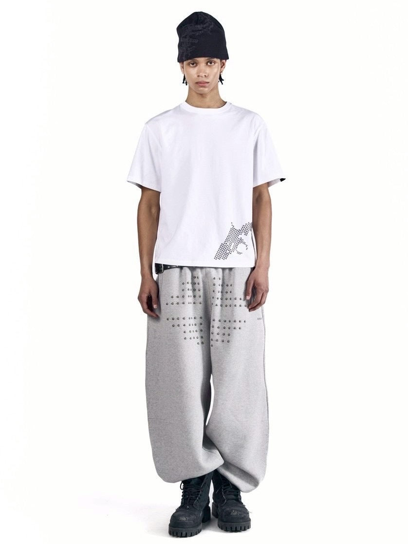 【AAKAM】Go-Cross Studded SweatPants