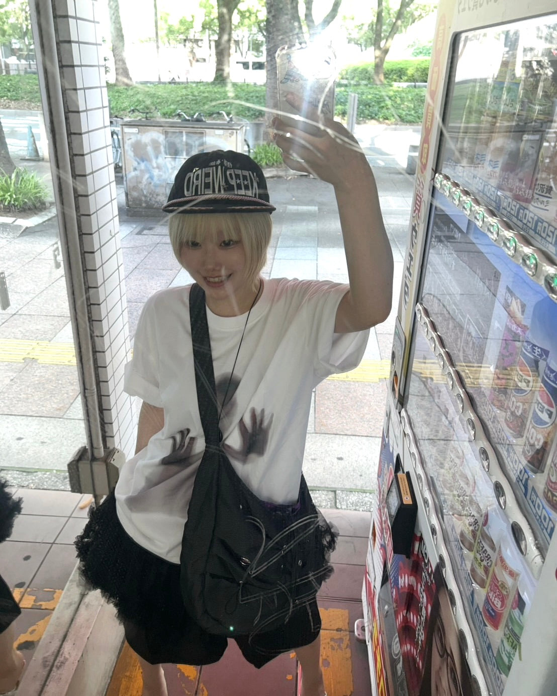 7/17 20:00 発売 国際配送【Nerd out XU】trace tee