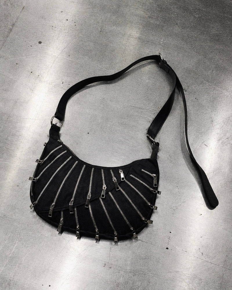 【YIKAI LABORATORY】EXOSKELETON ZIPPER BAG