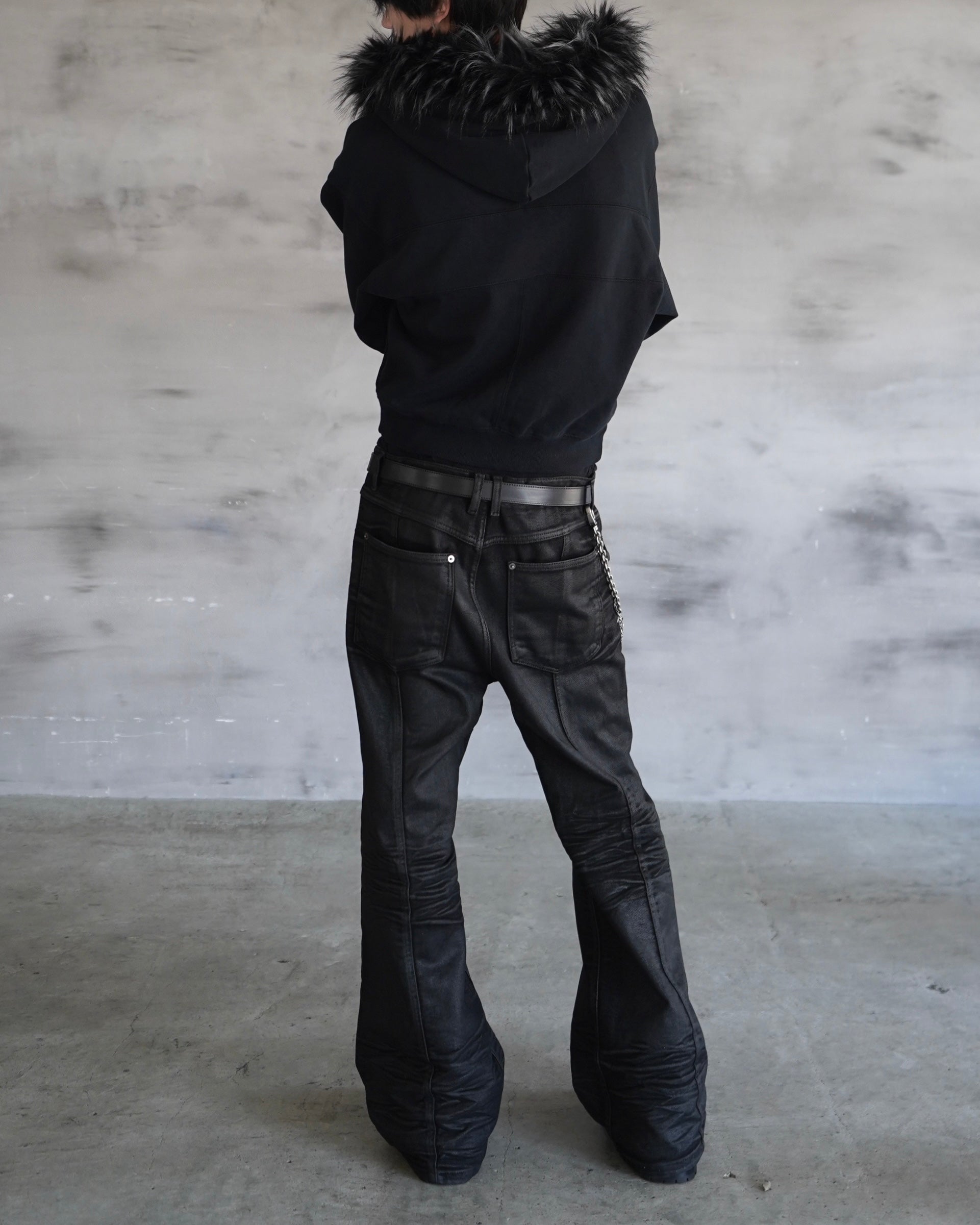 【CHIKASHITSU PLUS HIGH】Linear coating denim flare pants