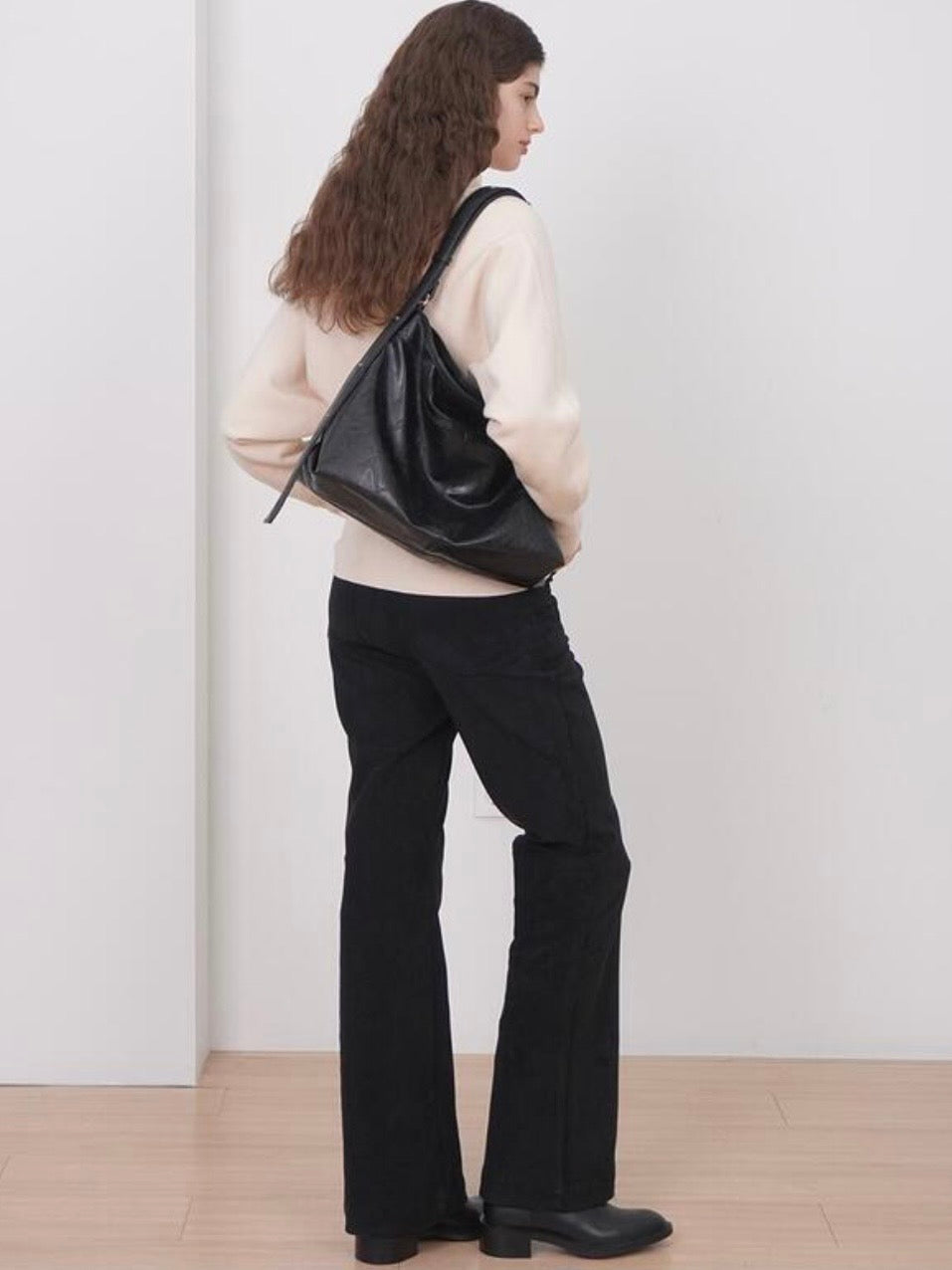 【HAH ARCHIVE】Contour Belted Bag(レザー)