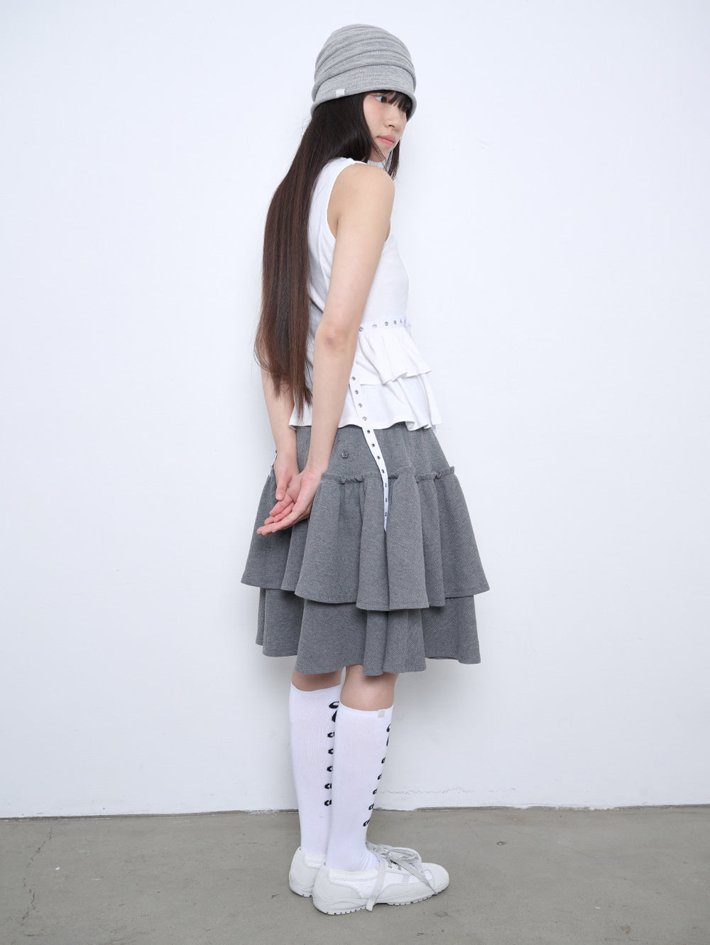 6/8 21:00発売【TUOMIO】EYELET BELTED TANK TOP