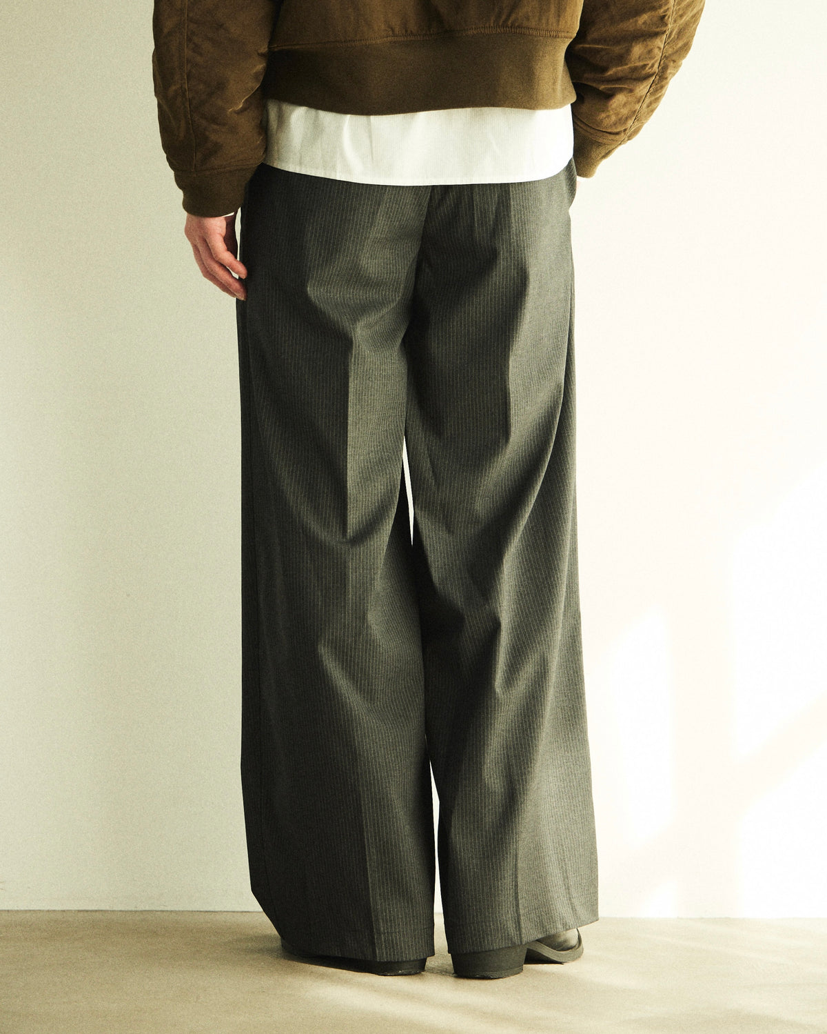 【CS】stripe cross tuck drape slacks
