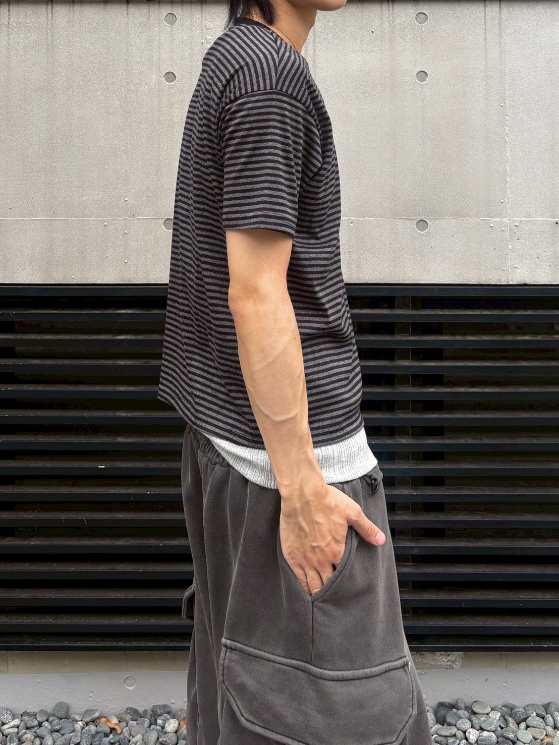 7/4 20:00発売 受注制【nmtc +】Stripe Contrast Semi Crop Tee (2color)